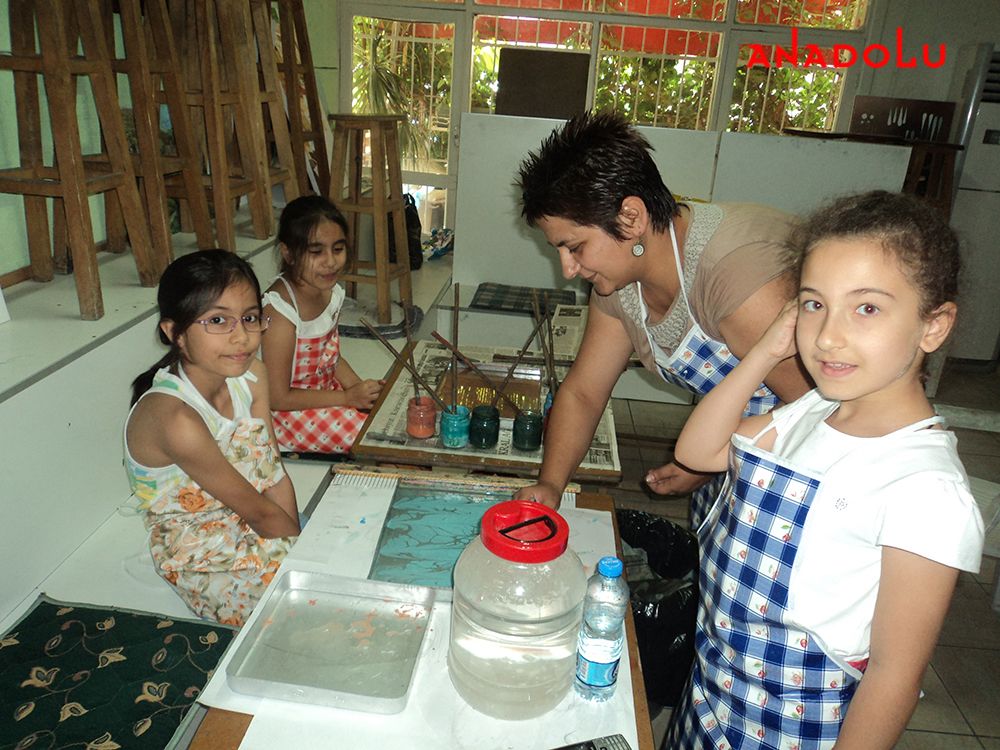 Çocuklar İçin Yazın Gidebileceği Ebru Kursları Balıkesir