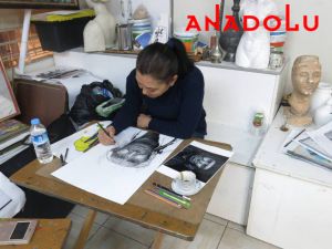 Yaşlı Kadın Çizmi Yapan Hobi Grupları Balıkesir